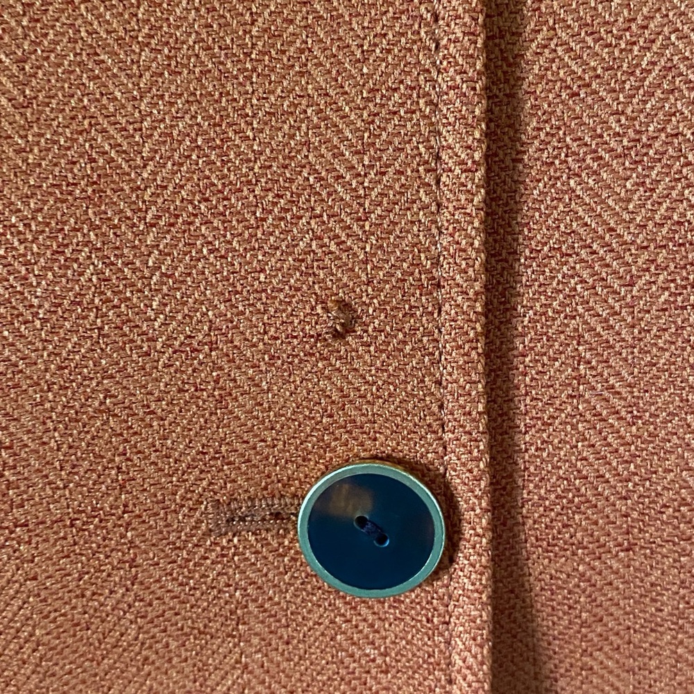 Tahari women’s burnt orange jacket with brown buttons size 12P office autumn - Picture 7 of 7